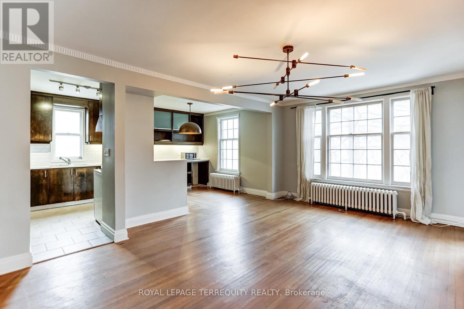 2 - 1176 MOUNT PLEASANT ROAD