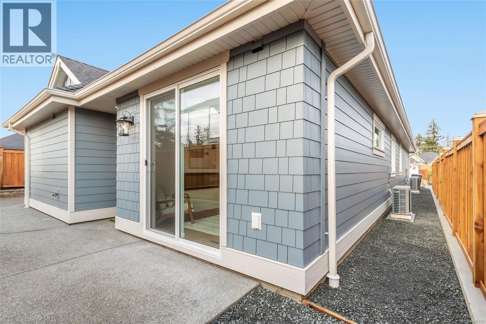 408 Hummingbird Pl