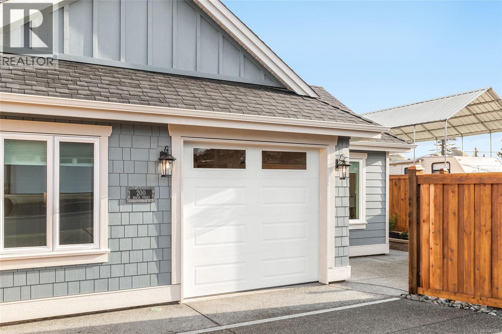 408 Hummingbird Pl
