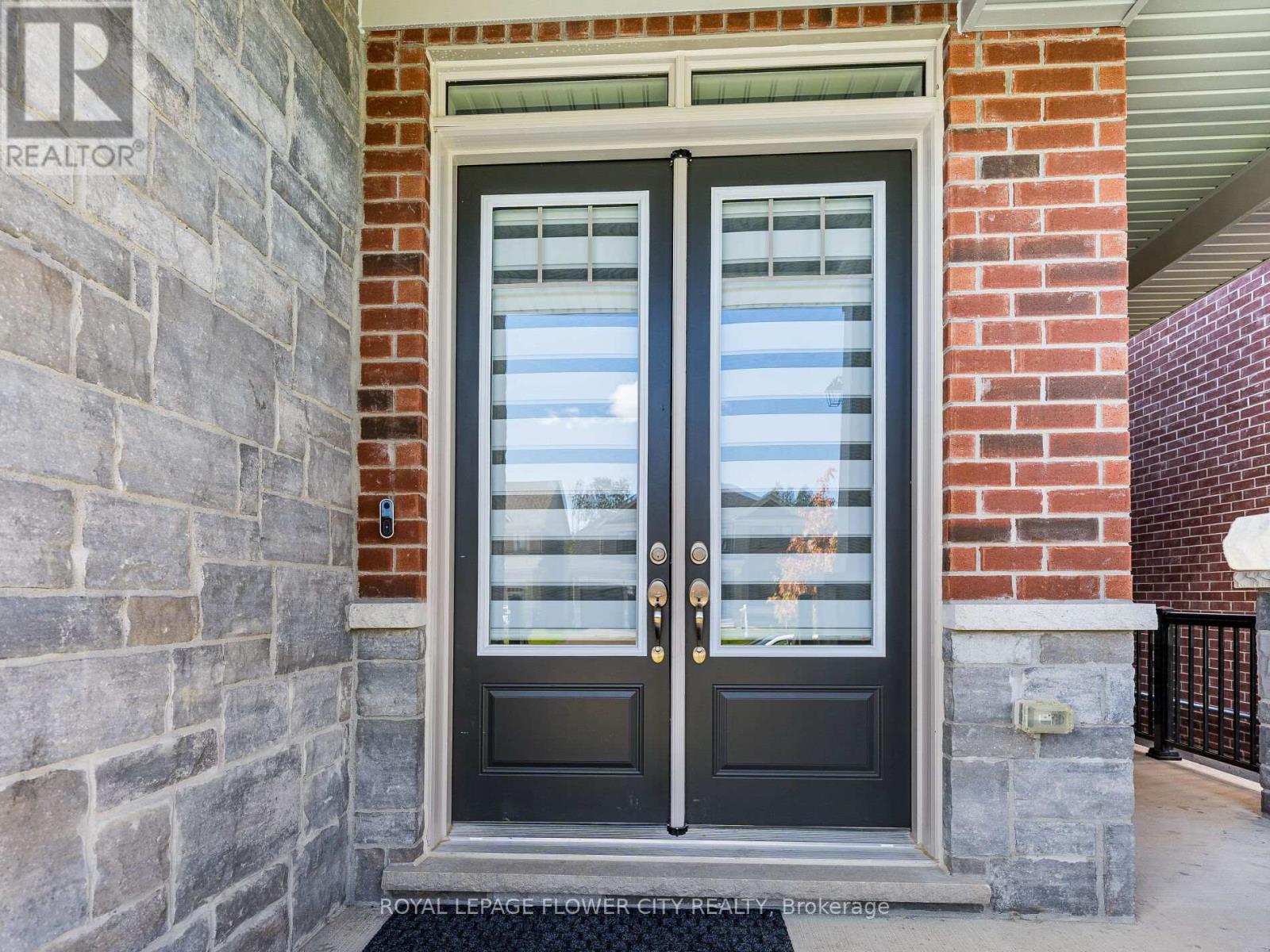 26 HUMMINGBIRD GROVE