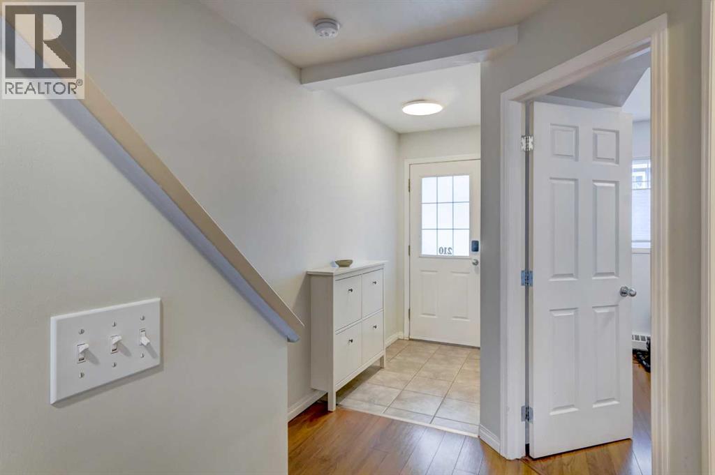 210, 112 Kananaskis Way