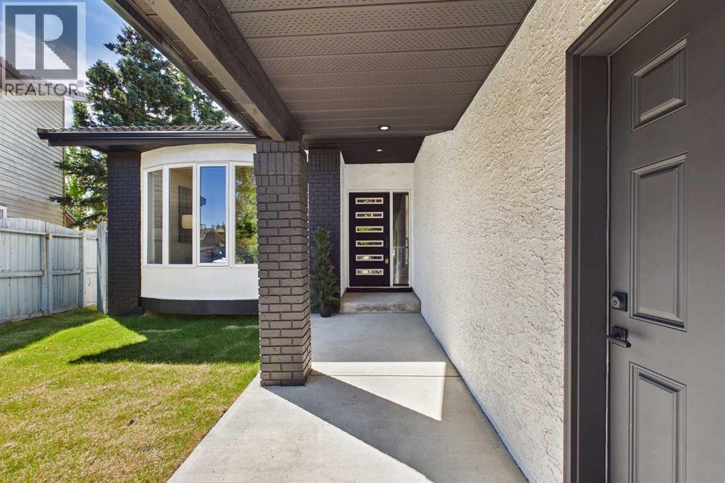 16 Edcath Mews NW