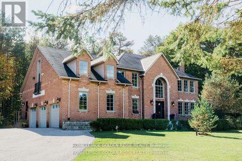 8 GREENVALLEY CIRCLE Whitchurch-Stouffville ON L4A2L4