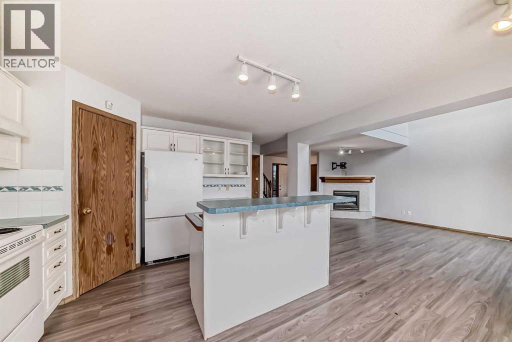 172 Panorama Hills Place NW