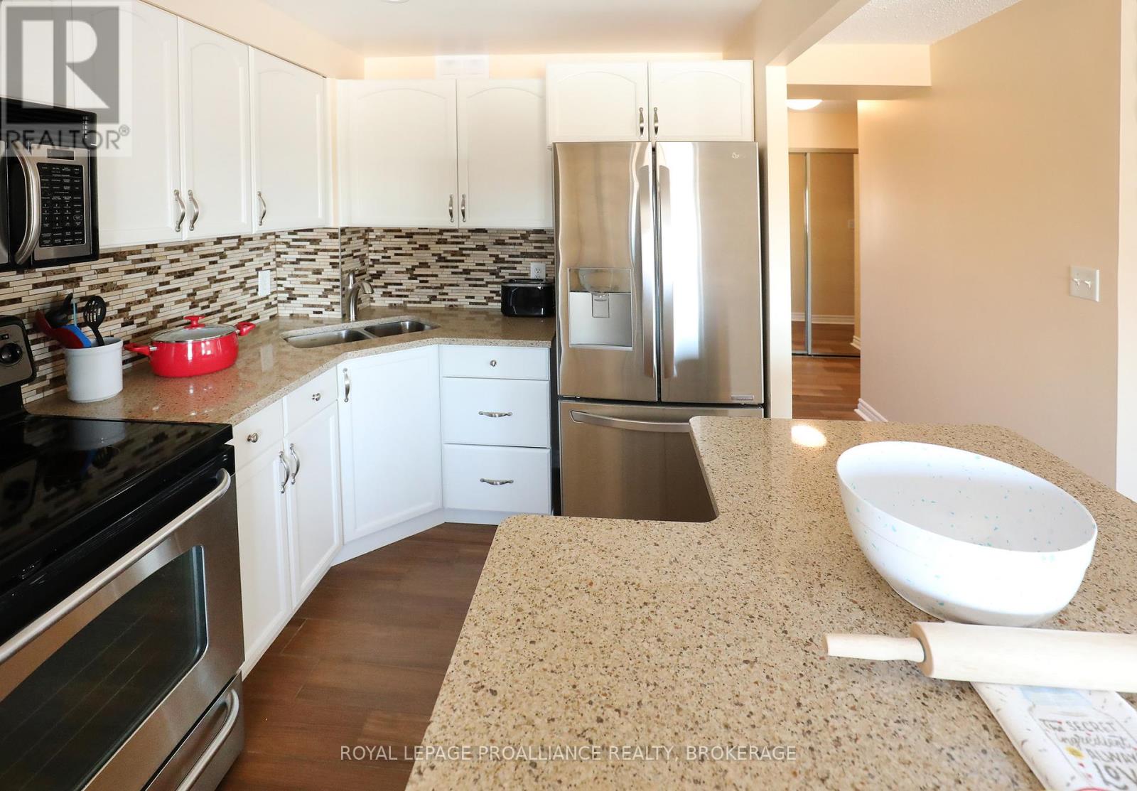 302 - 120 BARRETT COURT