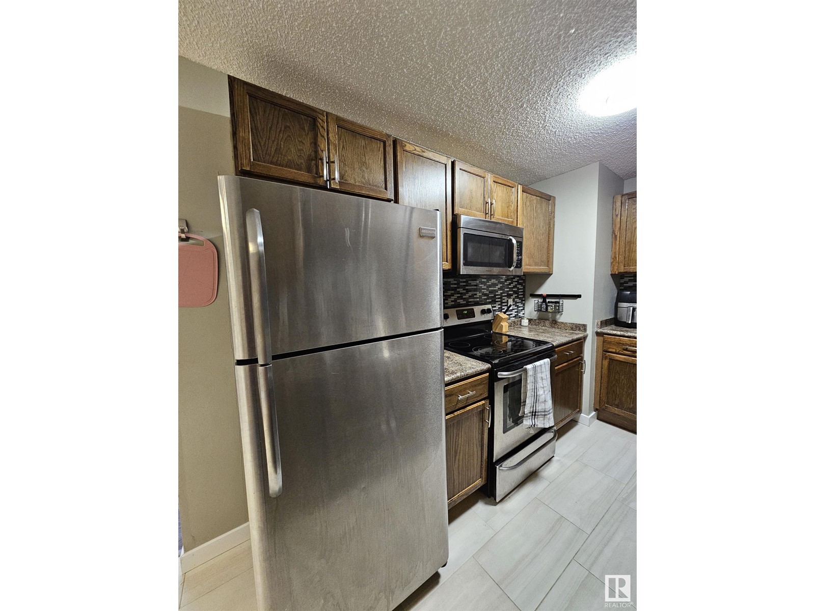 #105 53 AKINS DR