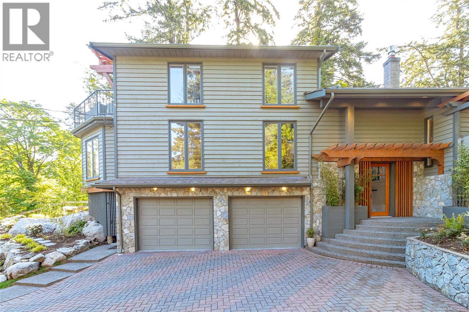 4906 Cordova Bay Rd