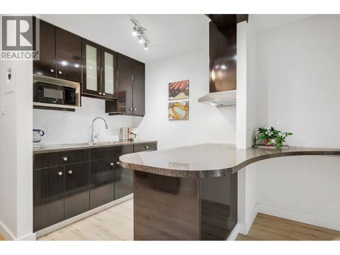 904 2012 FULLERTON AVENUE North Vancouver BC V7P3E3