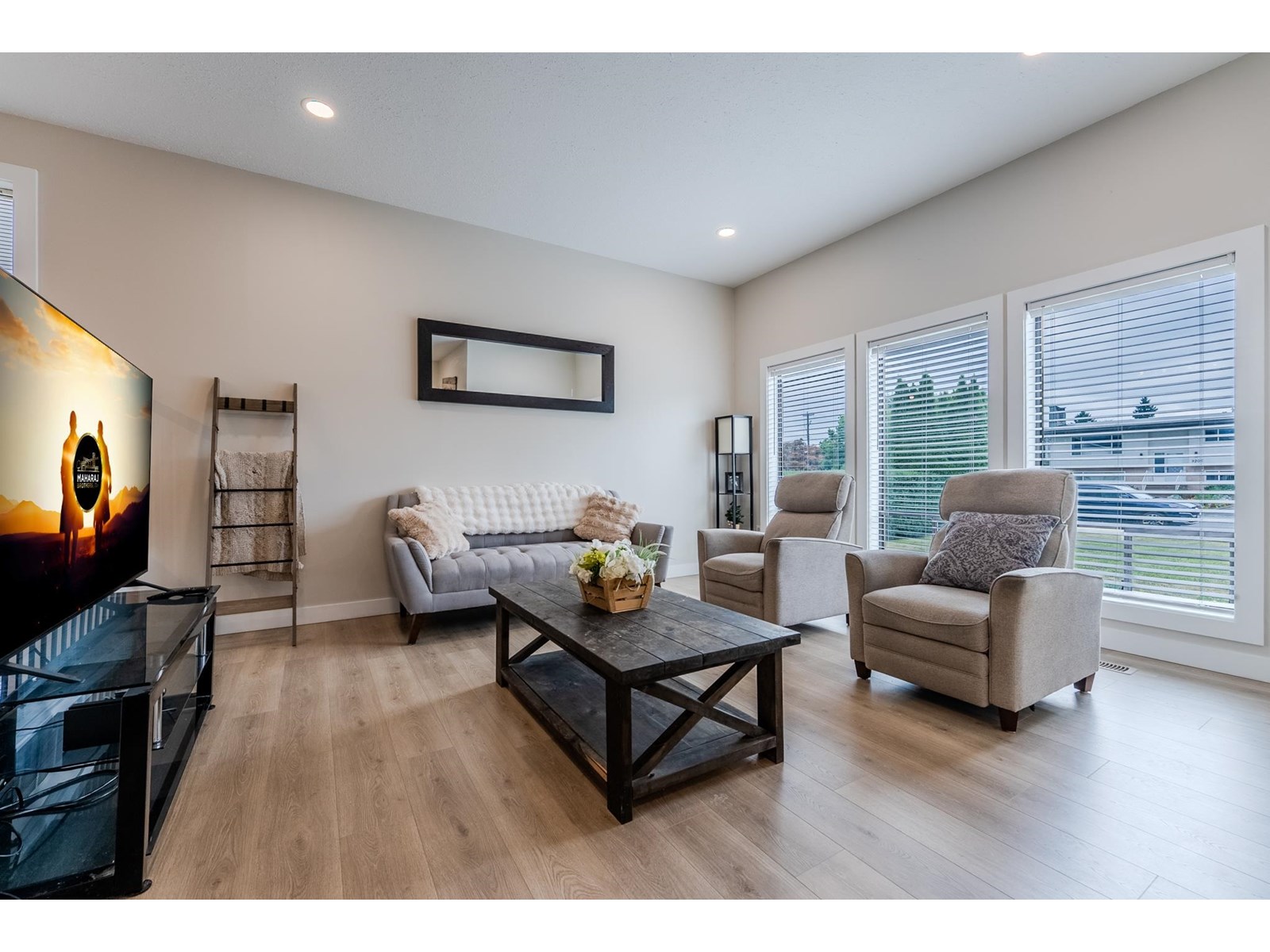 9210 ASPEN PLACE|Chilliwack Proper East