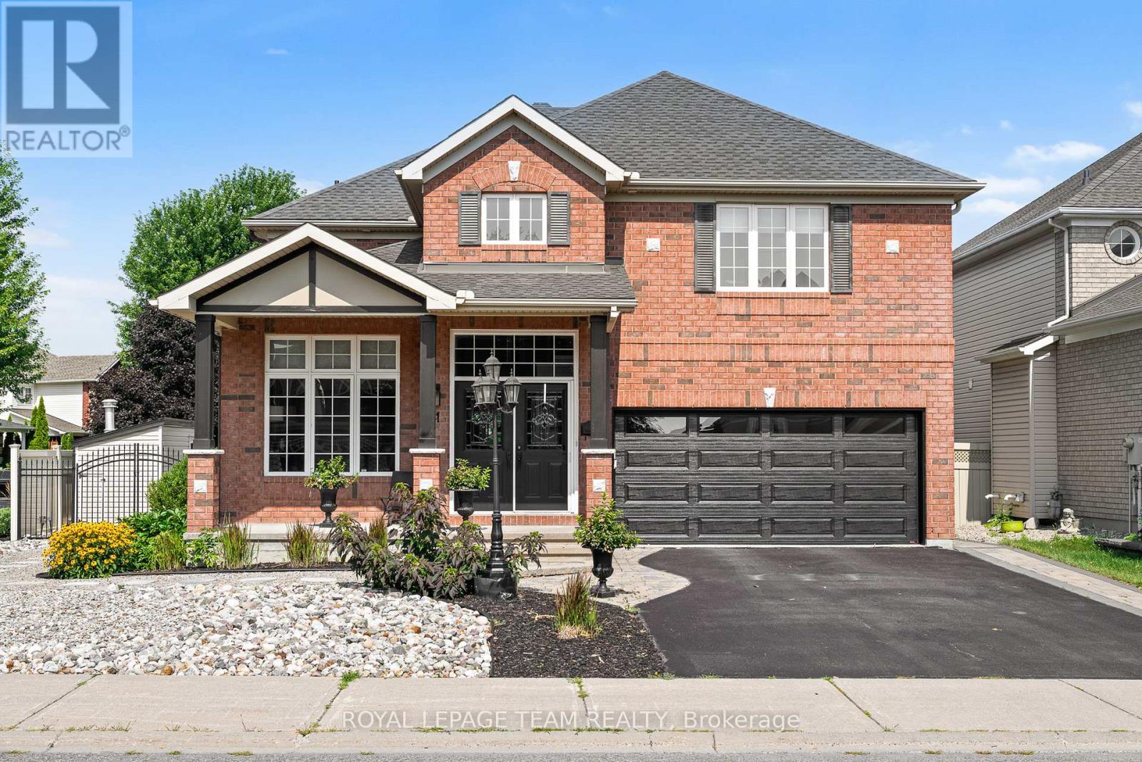 41 BLACKSHIRE CIRCLE