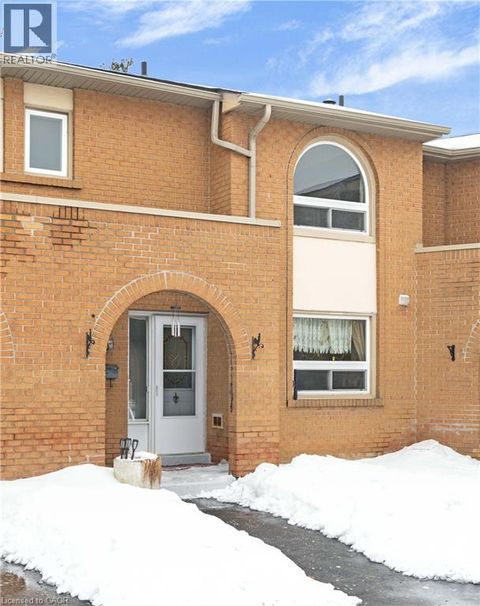 1180 MISSISSAUGA VALLEY Boulevard Unit# 4 Mississauga ON L5A3M9