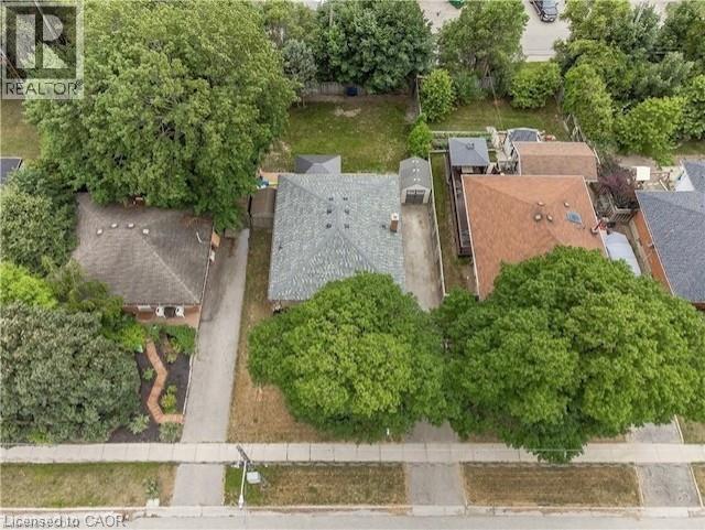 48 KNIGHTSWOOD Boulevard
