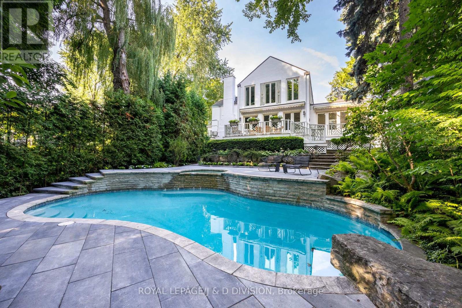 12 FOREST GLEN CRESCENT