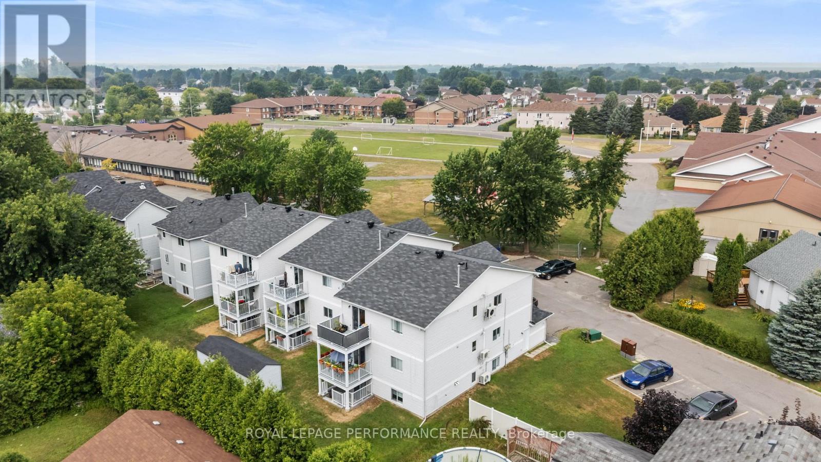 1C - 75 LAPOINTE BOULEVARD