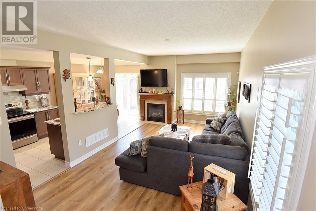 40 DARTMOUTH Gate Unit# 24