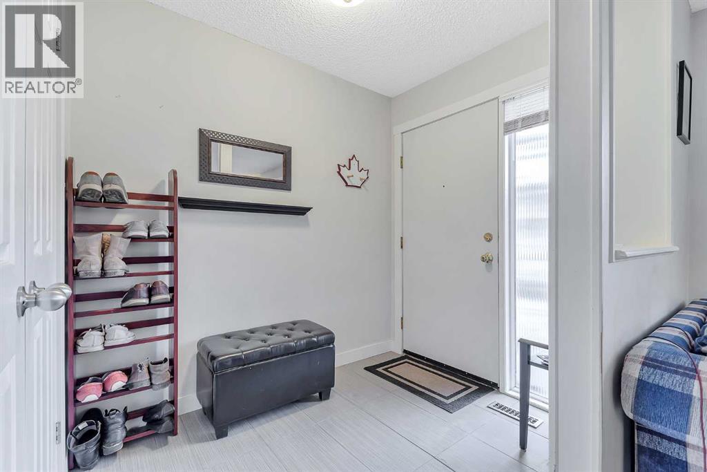 112, 2300 Oakmoor Drive SW