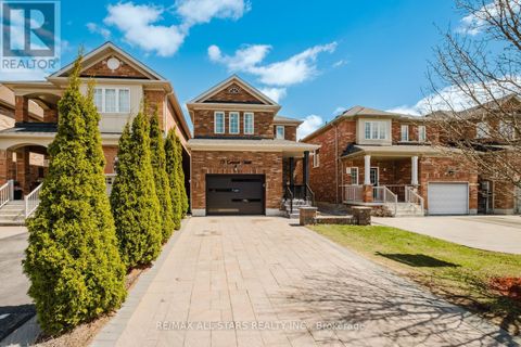 19 CORONET STREET Whitchurch-Stouffville (Stouffville) ON L4A0X8