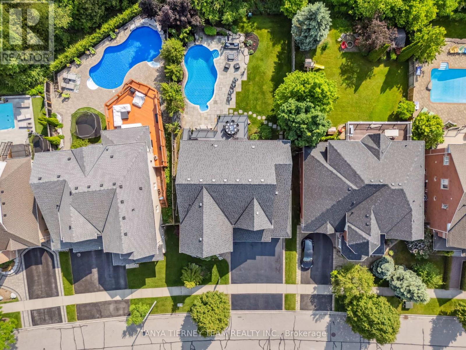 17 COVINGTON DRIVE