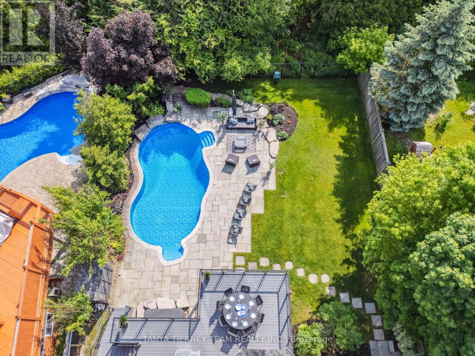 17 COVINGTON DRIVE