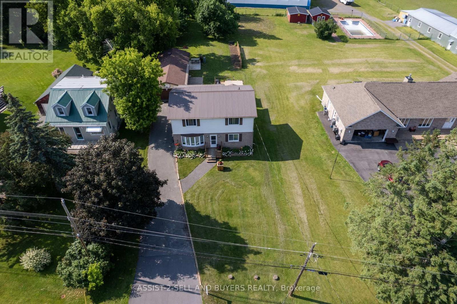17407 COUNTY RD 18 ROAD