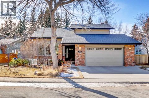 851 Edgemont Road NW Calgary AB T3A2J1