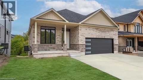 255 LADYSLIPPER Drive Waterloo ON N2V0C3