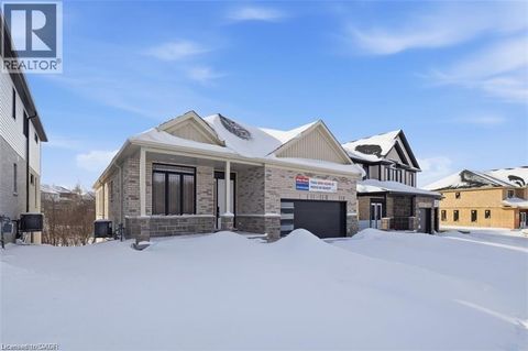 255 LADYSLIPPER Drive Waterloo ON N2V0C3