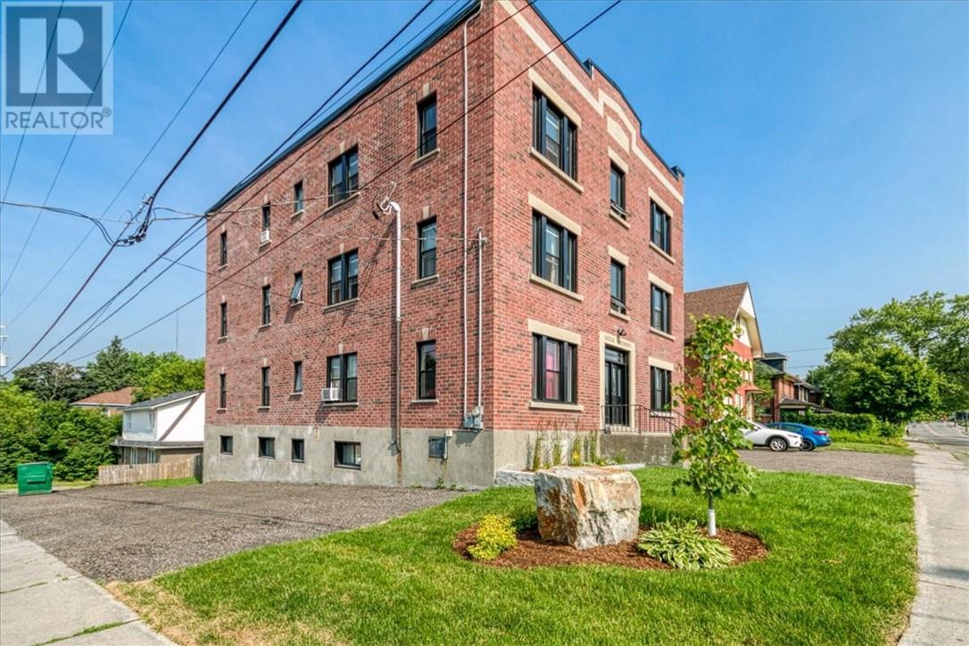 110 Adie Street
