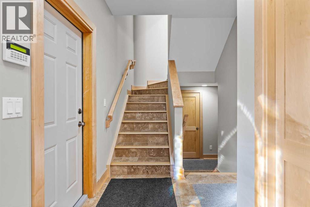 3, 124 Silvertip Ridge