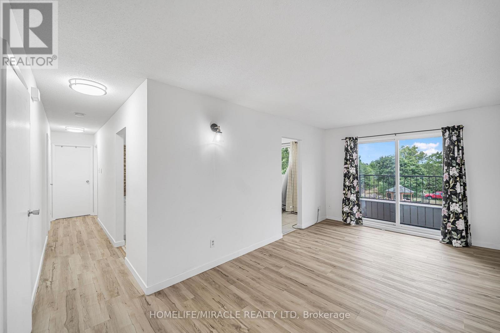 305 - 323 MAIN STREET W