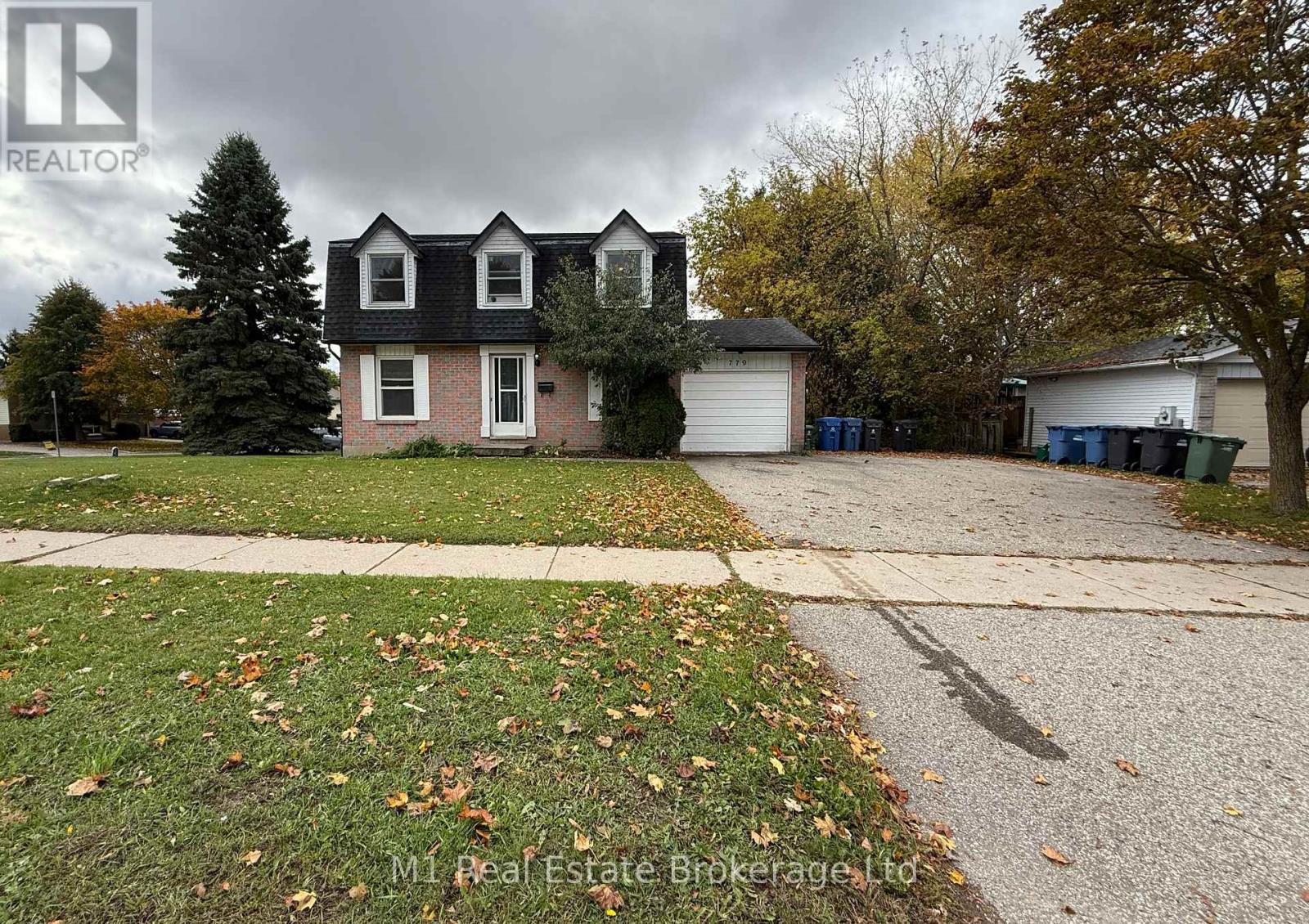 779 SCOTTSDALE DRIVE