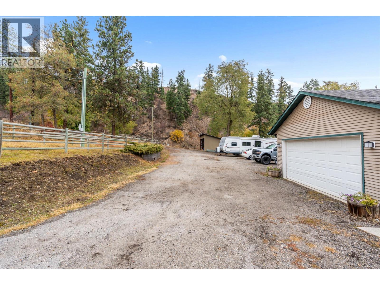 4666 Grandview Flats Road N