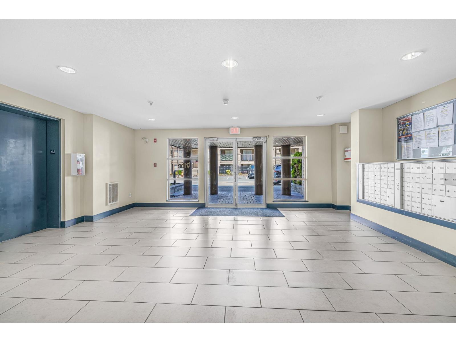 301 45561 YALE ROAD|Chilliwack Proper South