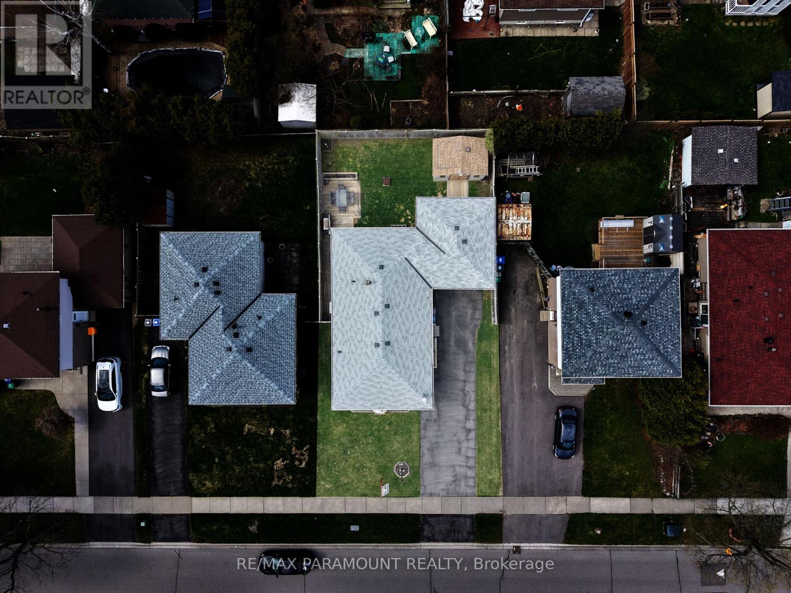 202 ARCHDEKIN DRIVE