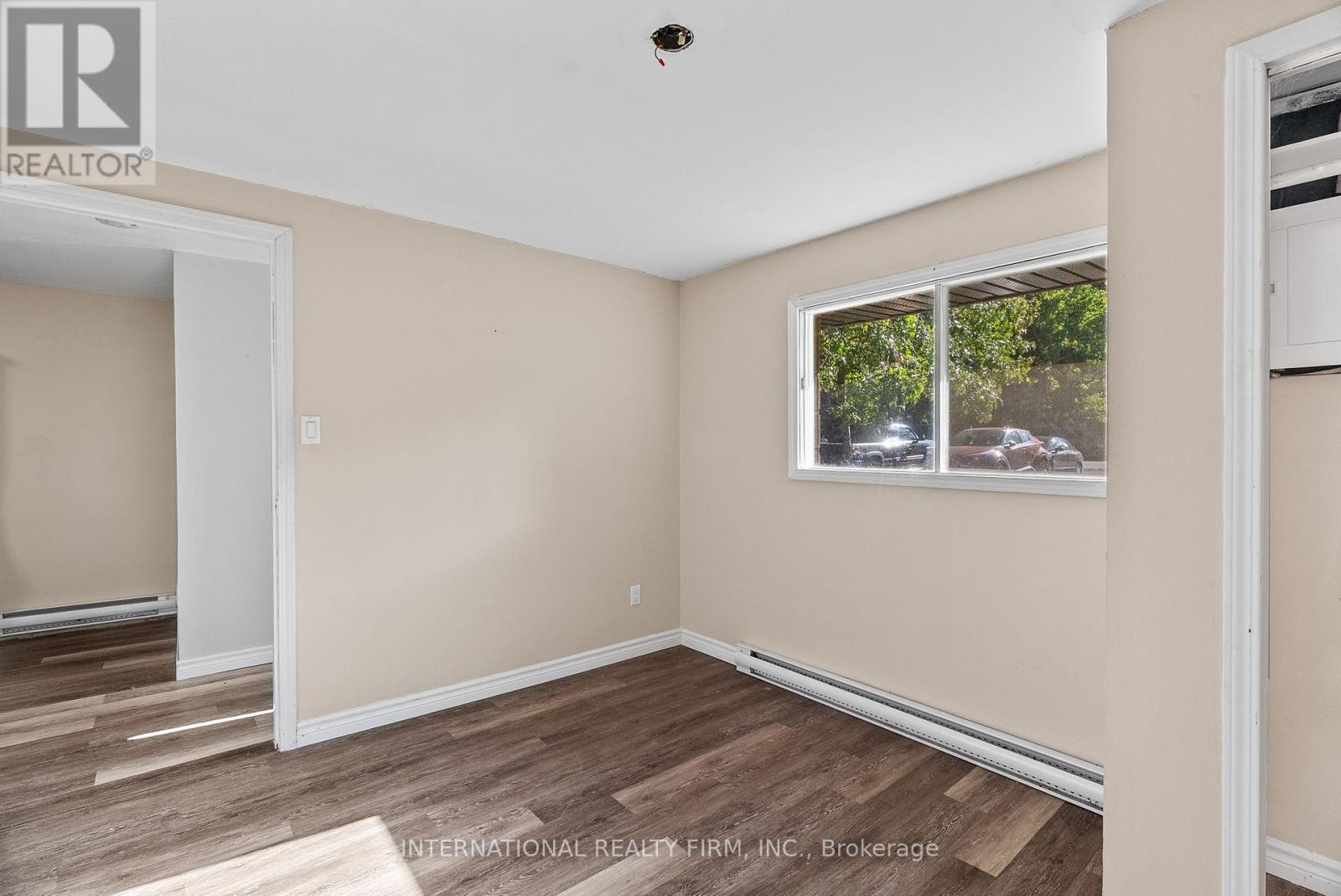 9921 SUPERIOR STREET