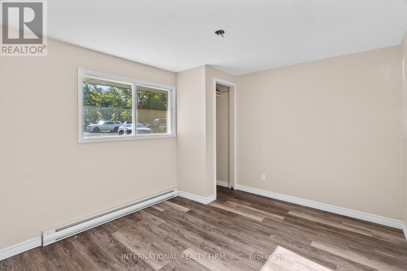 9921 SUPERIOR STREET