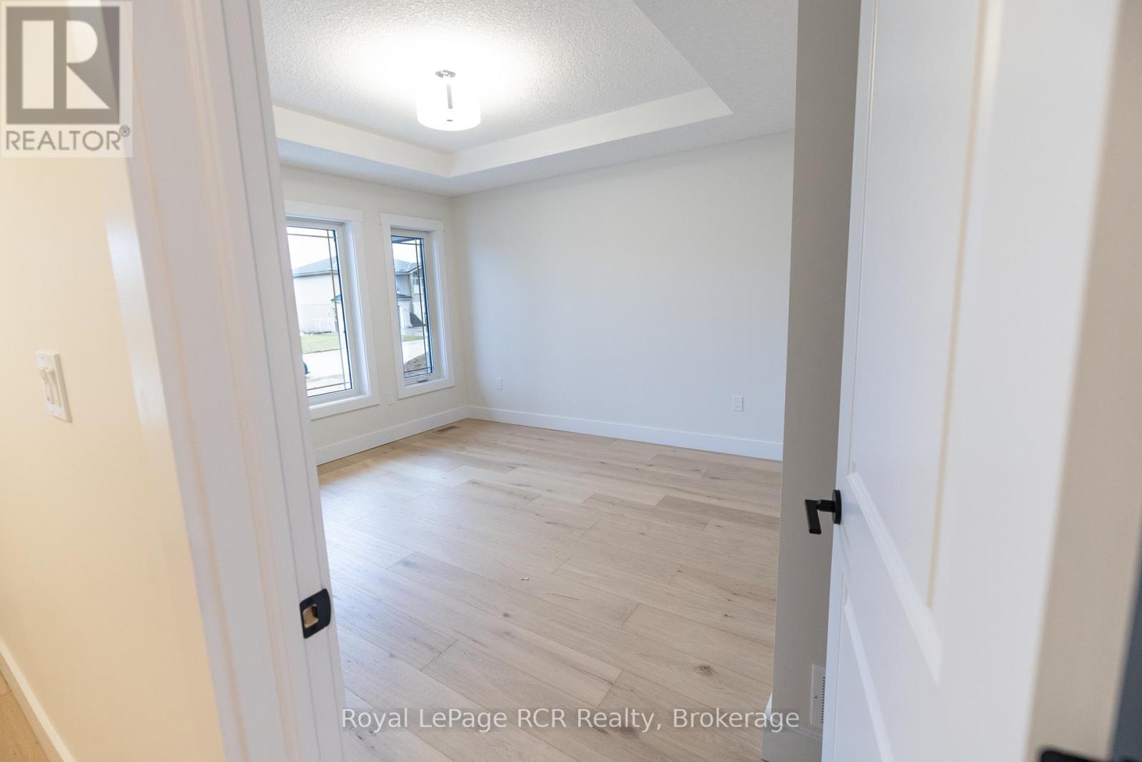 222 16TH AVENUE CRESCENT