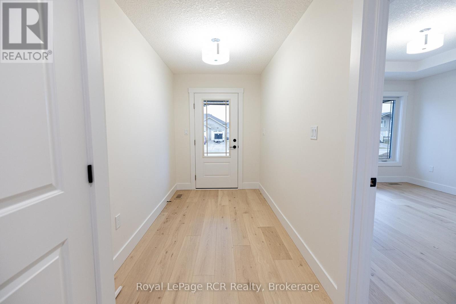 222 16TH AVENUE CRESCENT