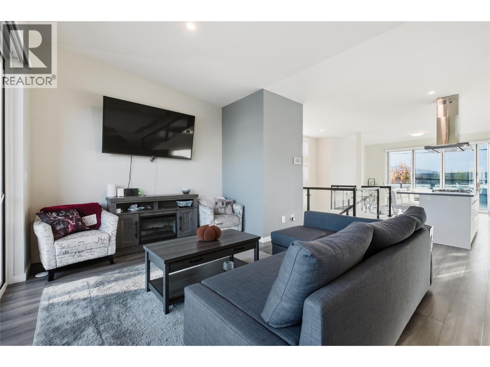 5995 Oliver Landing Crescent Unit# 4