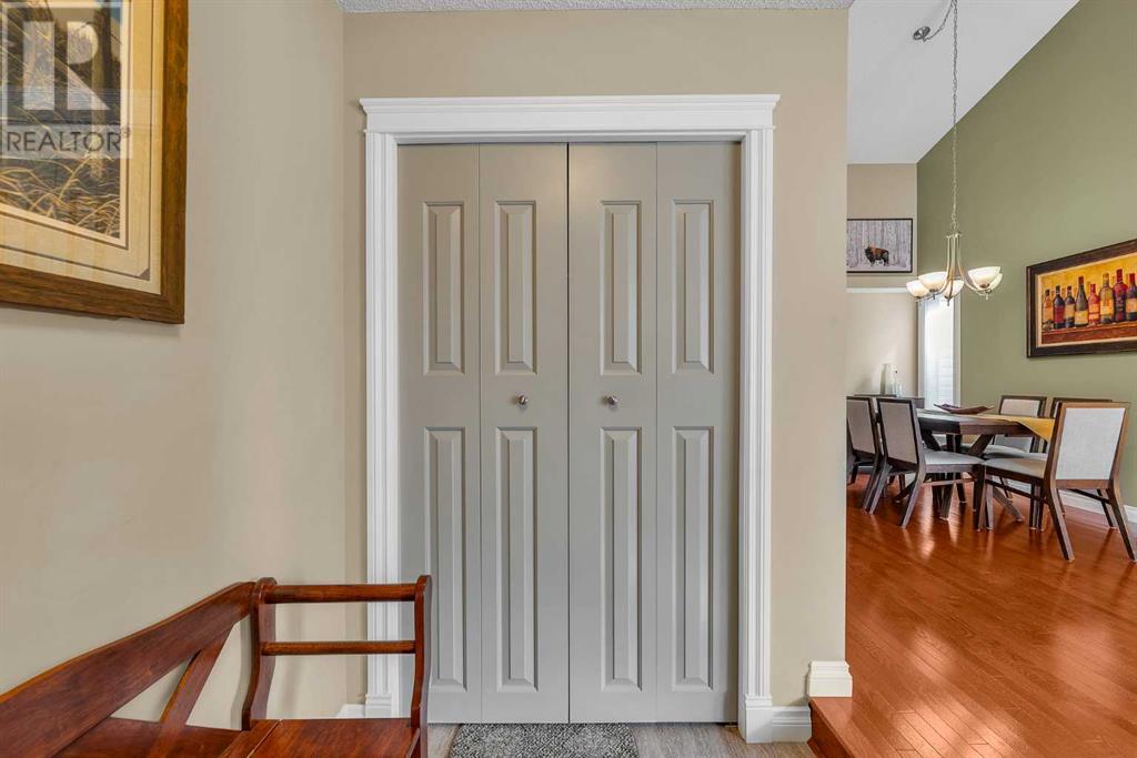 112 Douglas Glen Mews SE