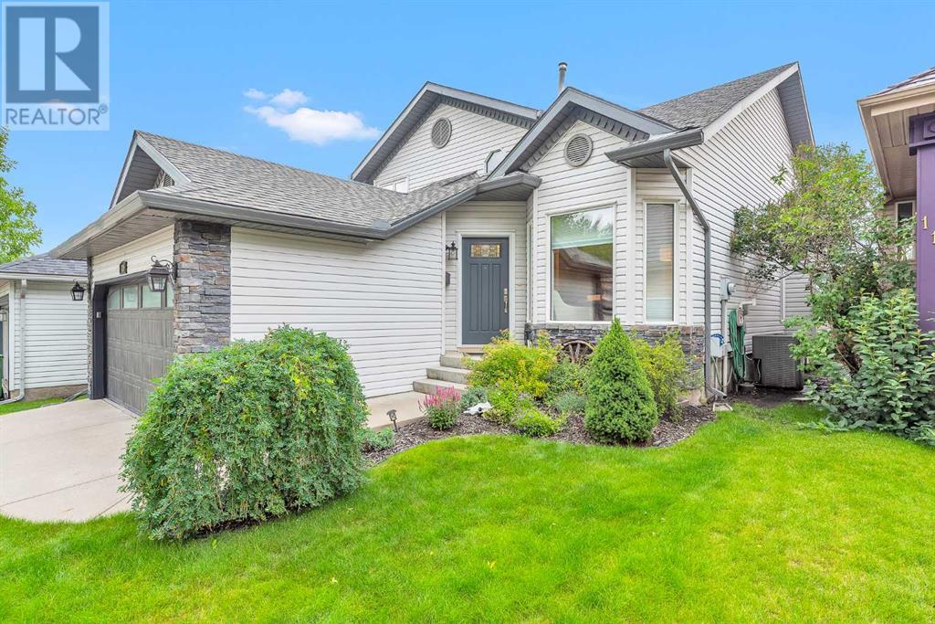112 Douglas Glen Mews SE