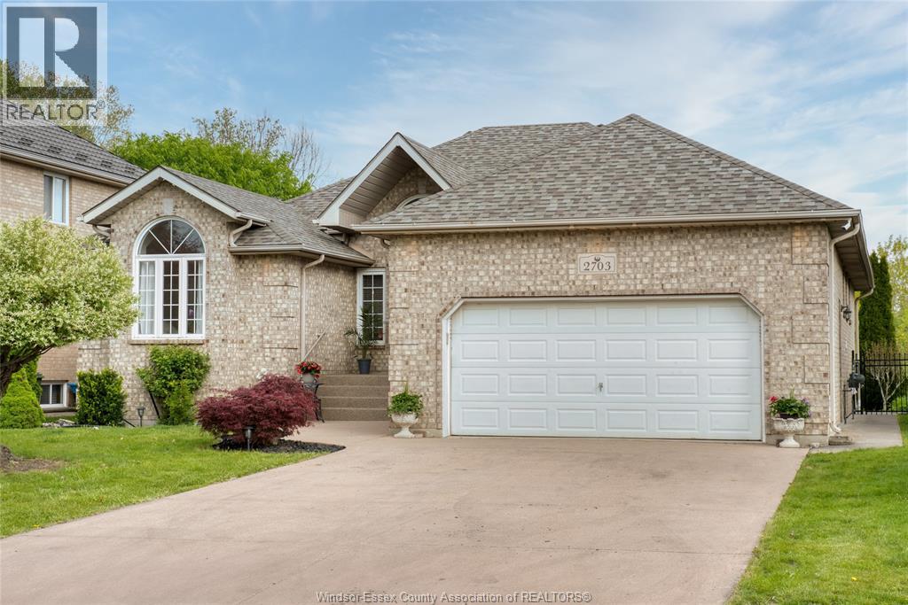 2703 LOMBARDY CRESCENT