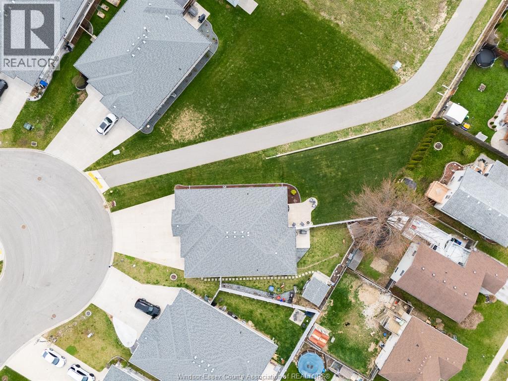 145 MEADOWVIEW AVENUE