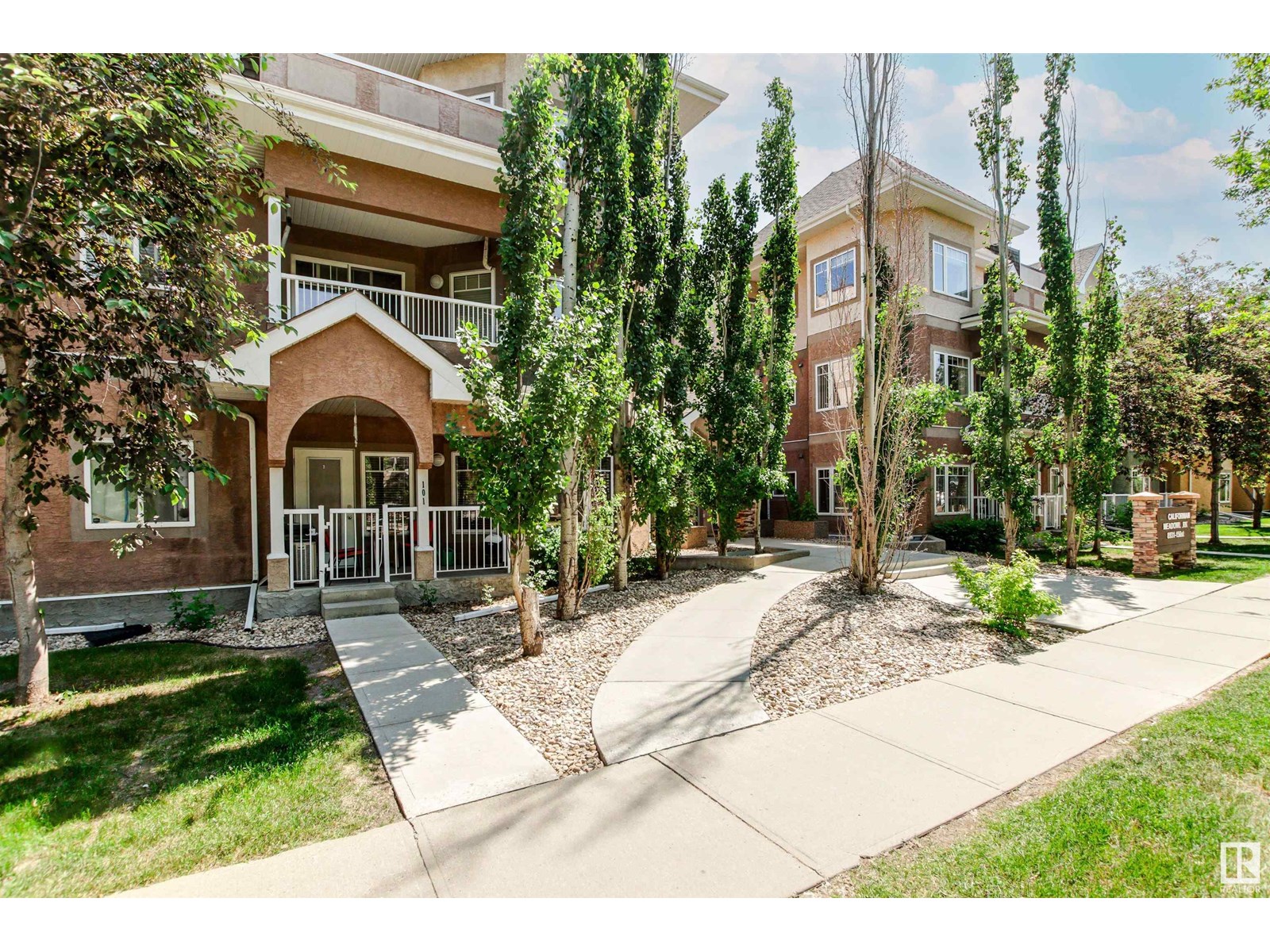 #101 8931 156 ST NW