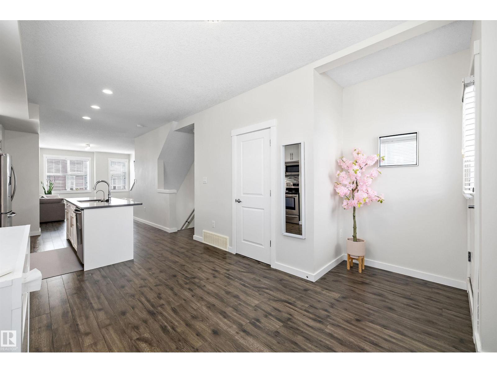#117 903 CRYSTALLINA NERA WY NW