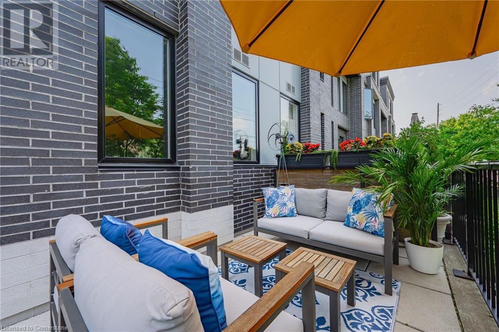 53 ARTHUR Street S Unit# AT6