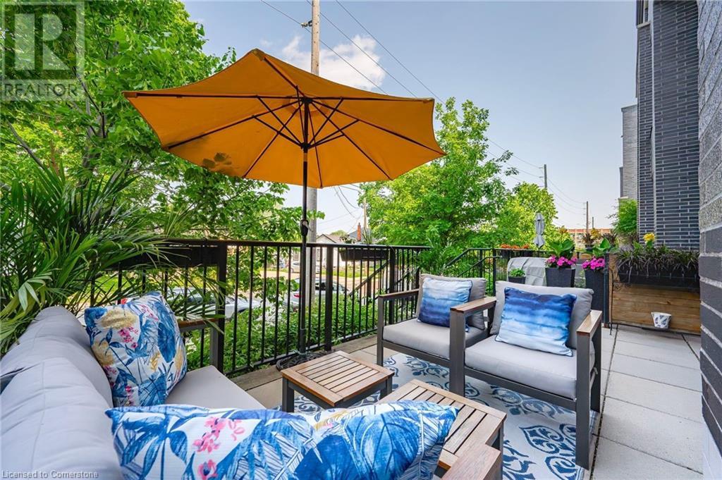 53 ARTHUR Street S Unit# AT6