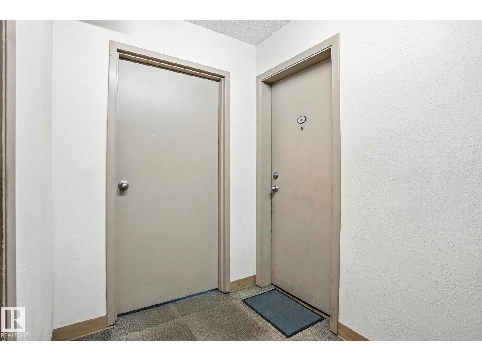 #201 11046 130 ST NW