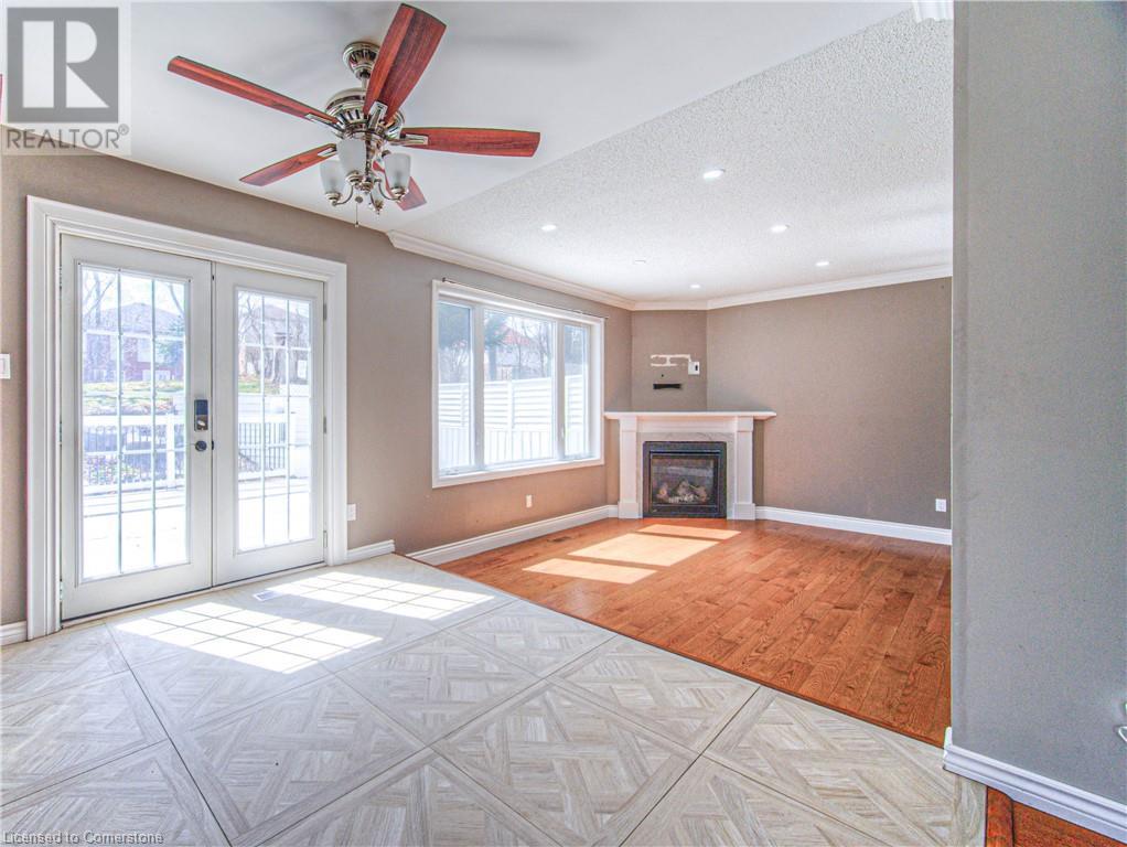 35 WILDLARK Crescent
