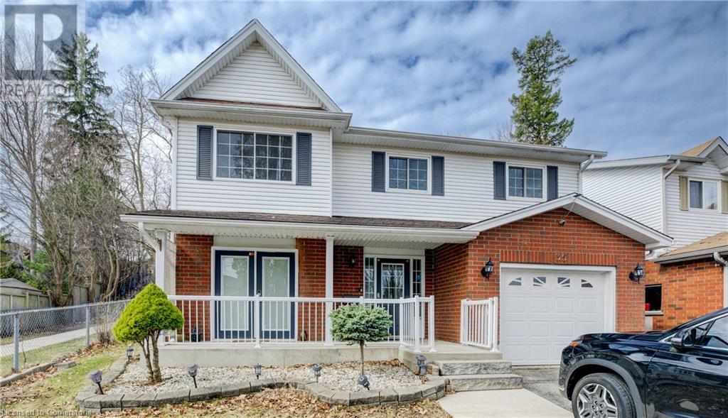 35 WILDLARK Crescent